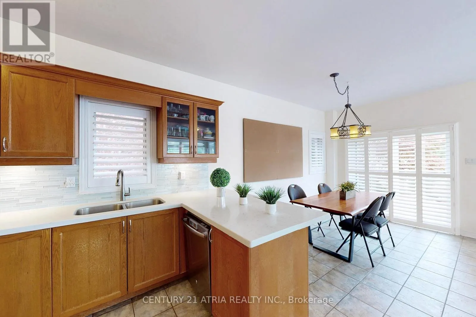 53 COUNTRY GLEN ROAD