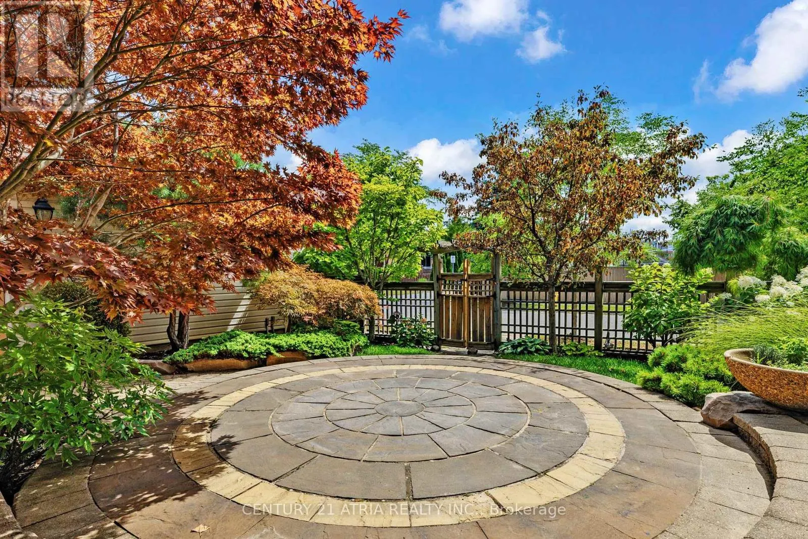 53 COUNTRY GLEN ROAD