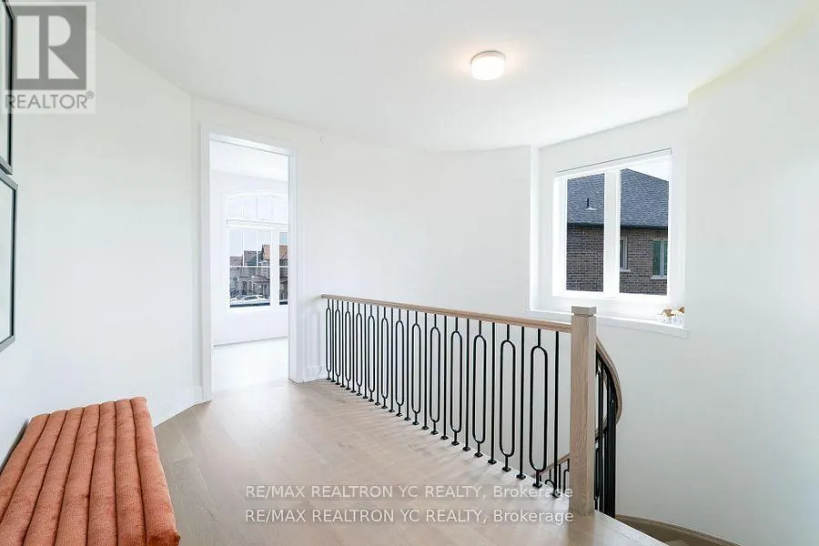 216 SIKURA CIRCLE