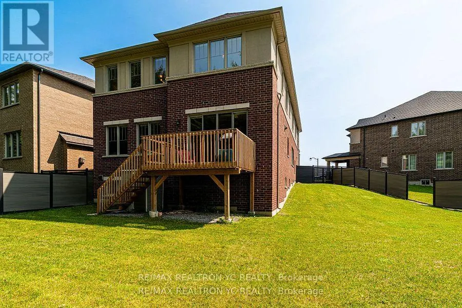 216 SIKURA CIRCLE