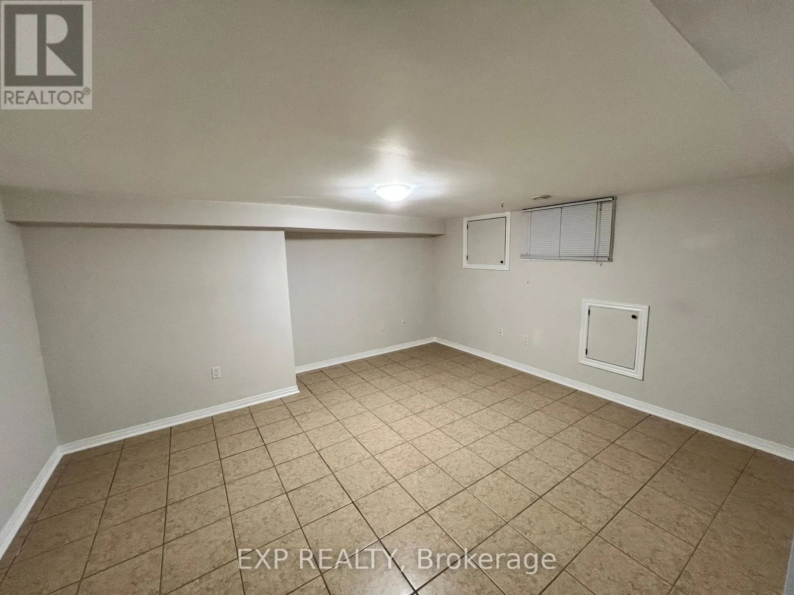 LOWER - 205 SIMCOE ROAD