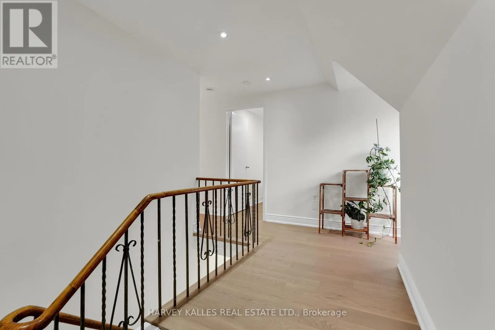 36 ABERFELDY CRESCENT