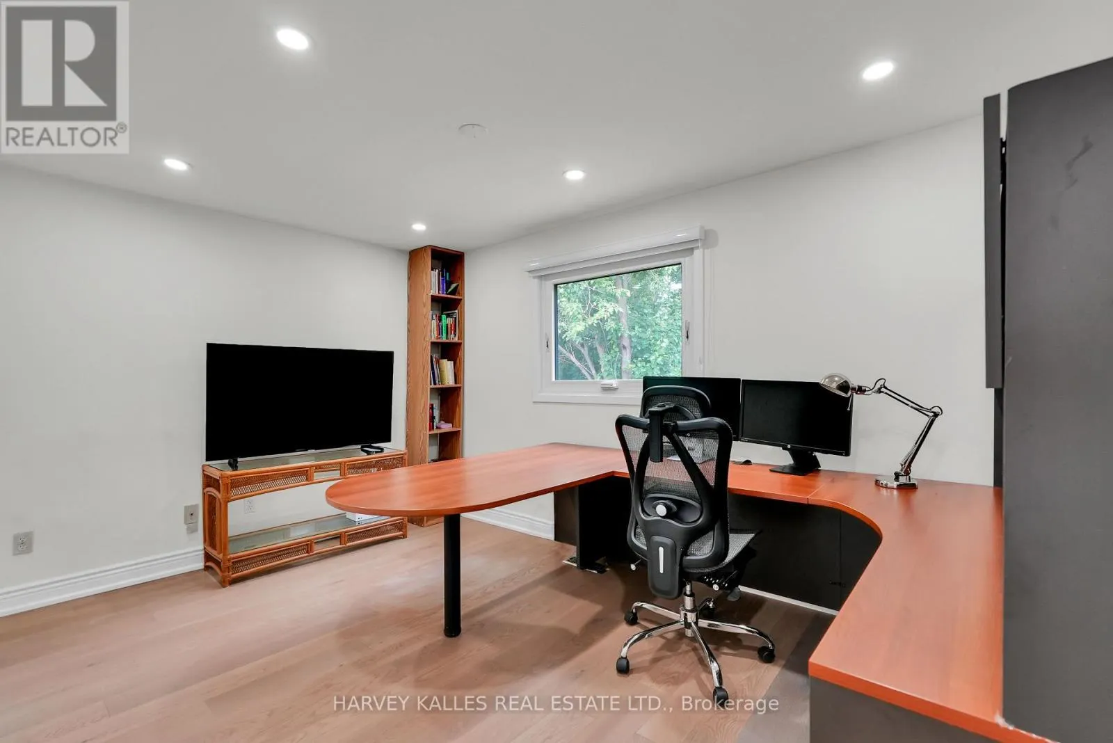 36 ABERFELDY CRESCENT