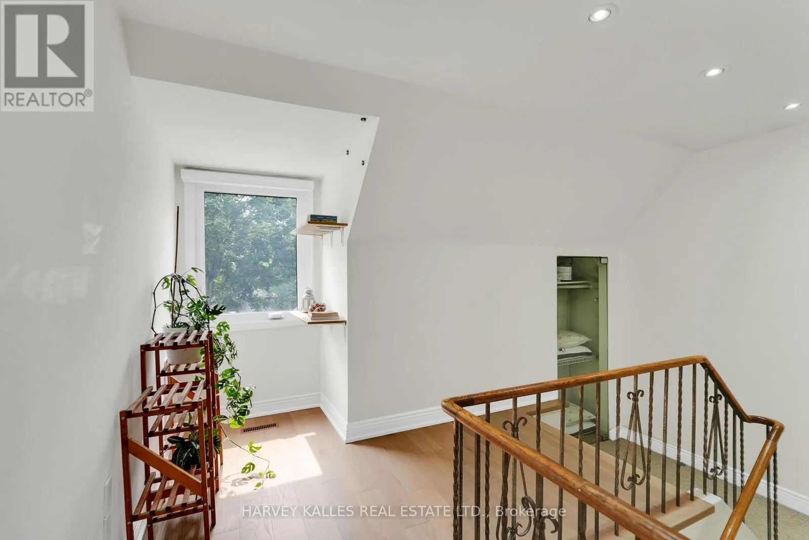 36 ABERFELDY CRESCENT