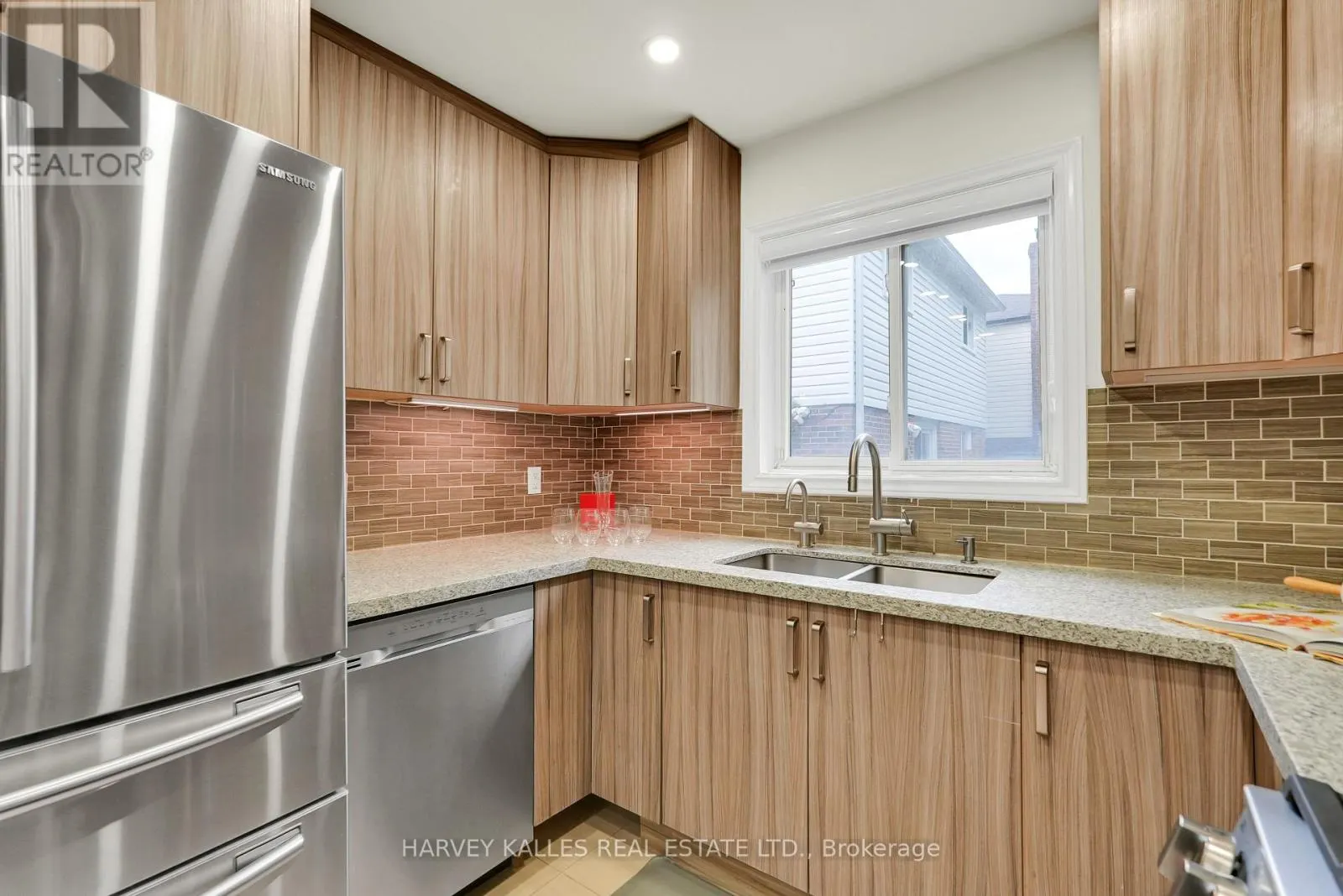 36 ABERFELDY CRESCENT