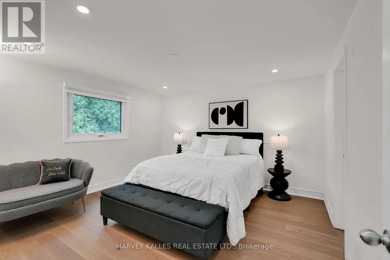 36 ABERFELDY CRESCENT