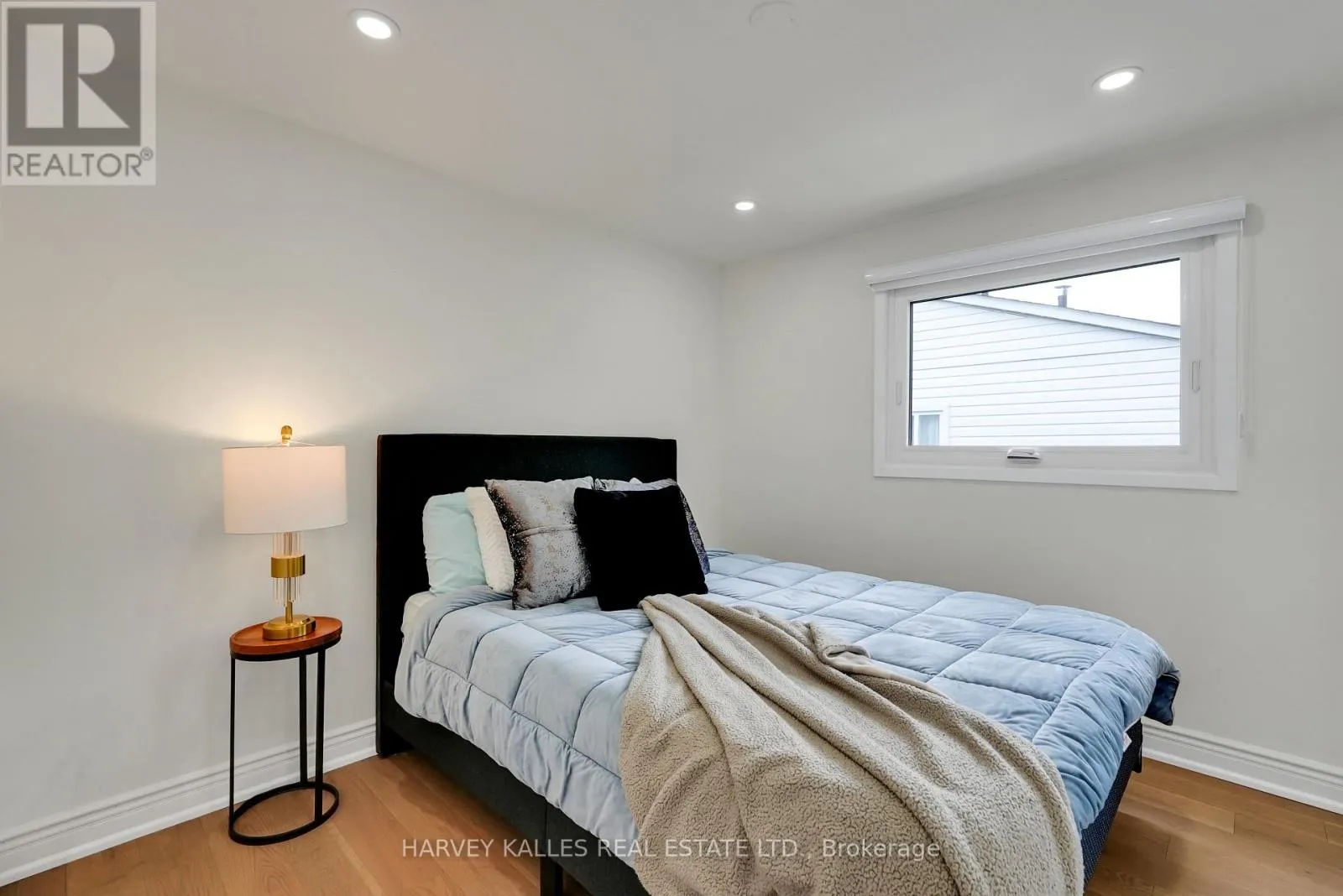 36 ABERFELDY CRESCENT