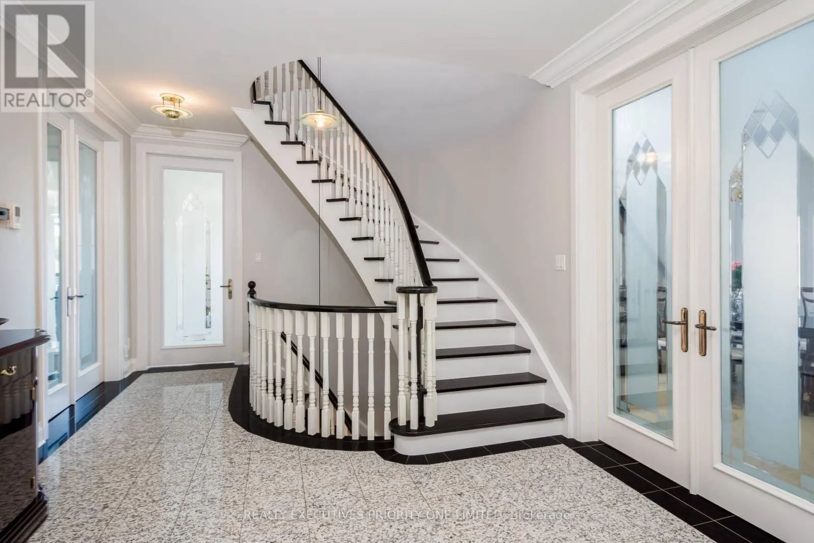 67 STOCKDALE CRESCENT