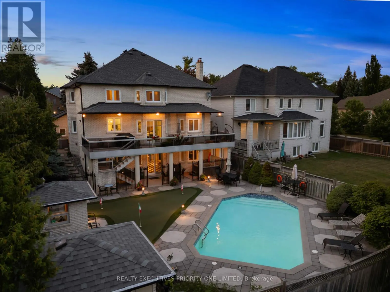 67 STOCKDALE CRESCENT