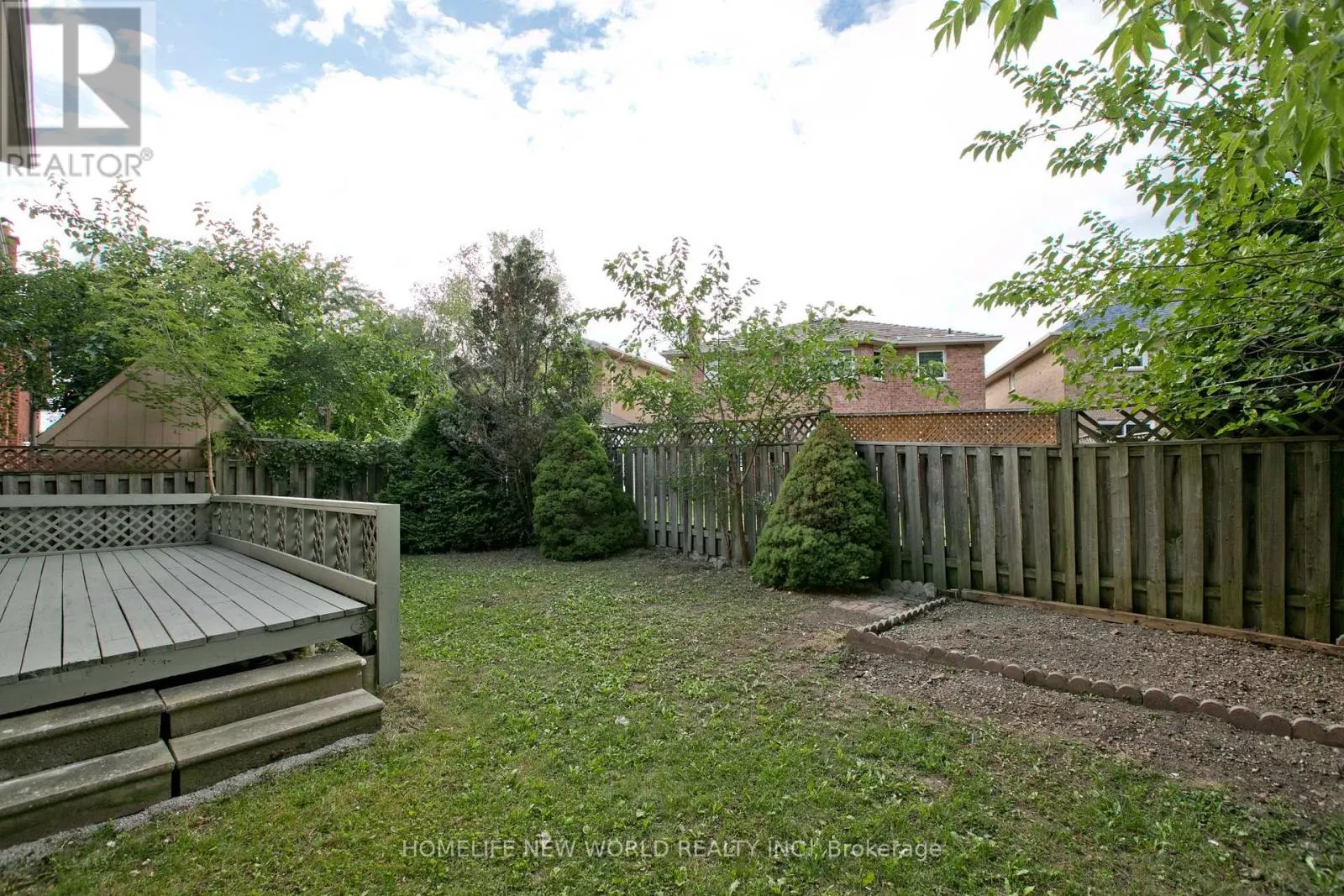 94 WELDRICK ROAD E