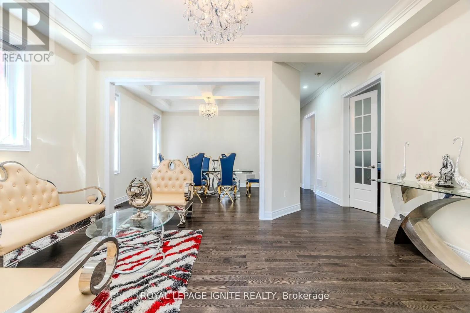 73 KENTWOOD CRESCENT
