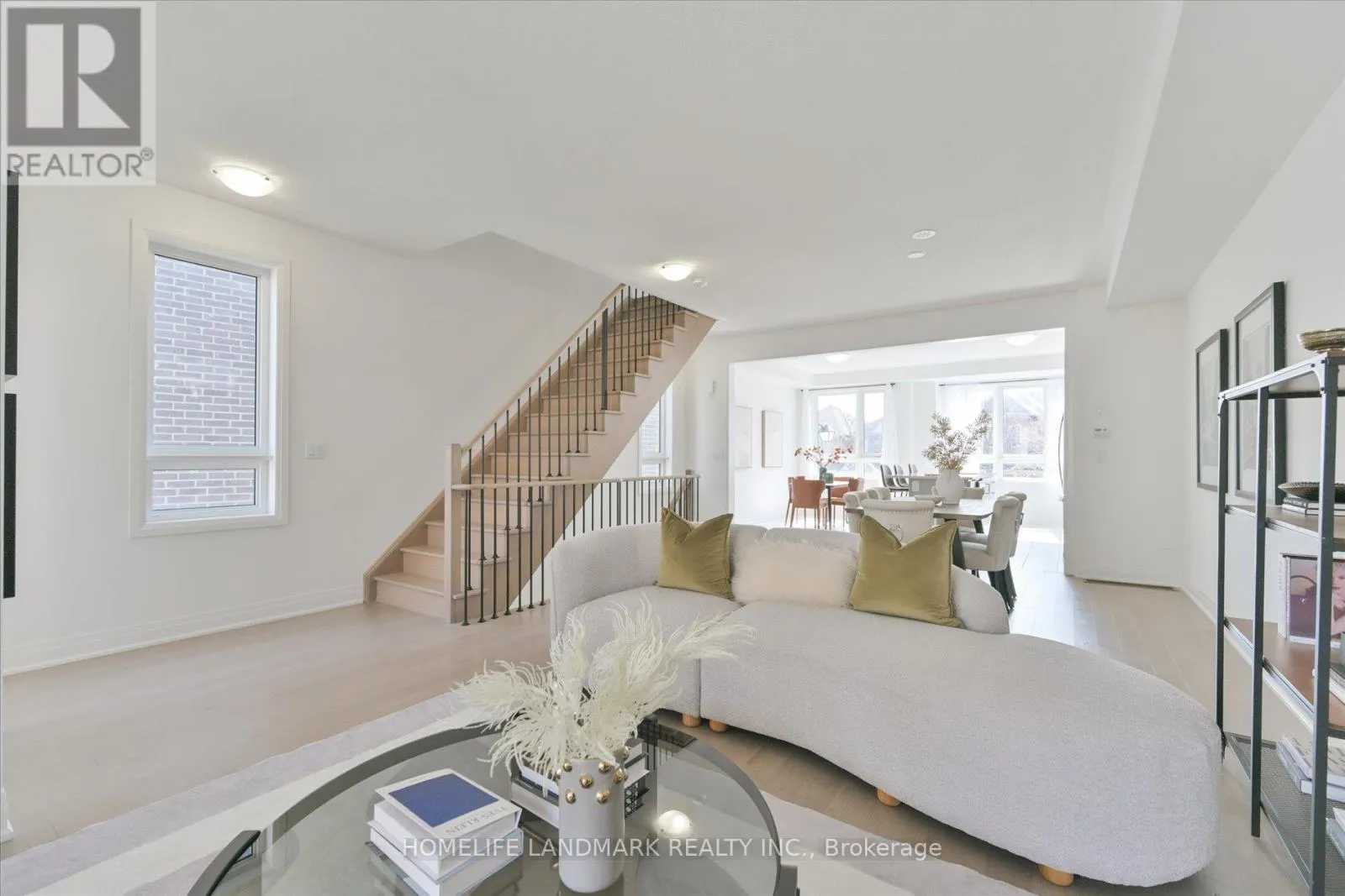 34 CAROLE BELL WAY
