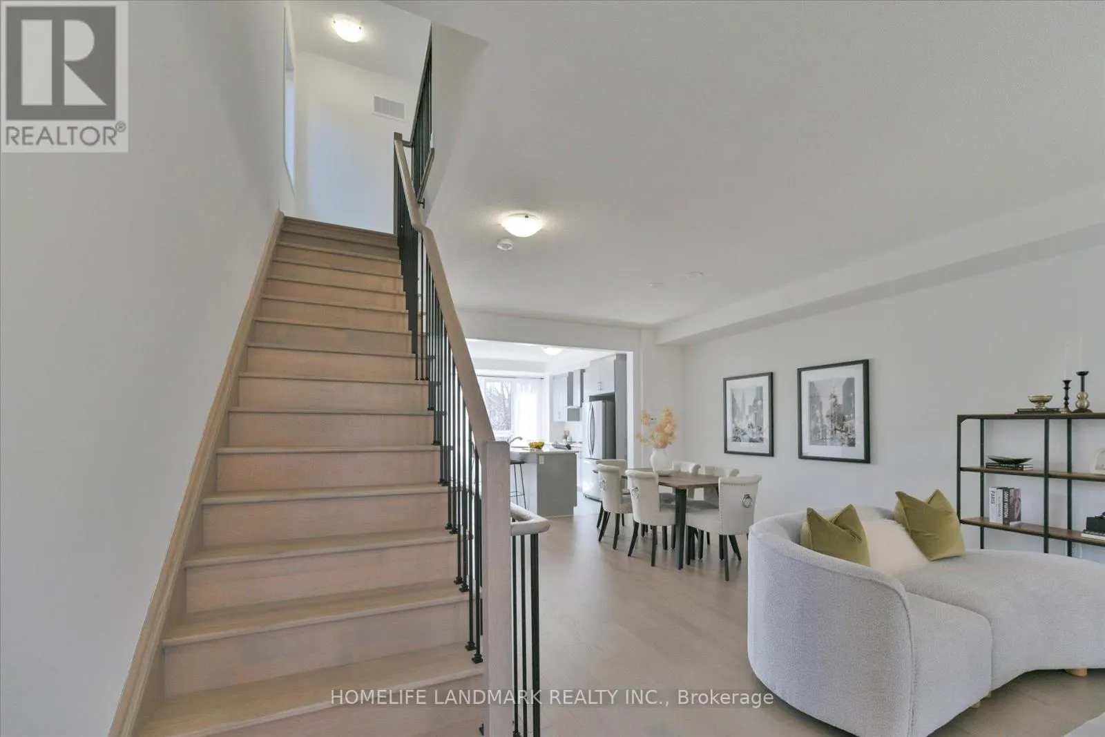 34 CAROLE BELL WAY