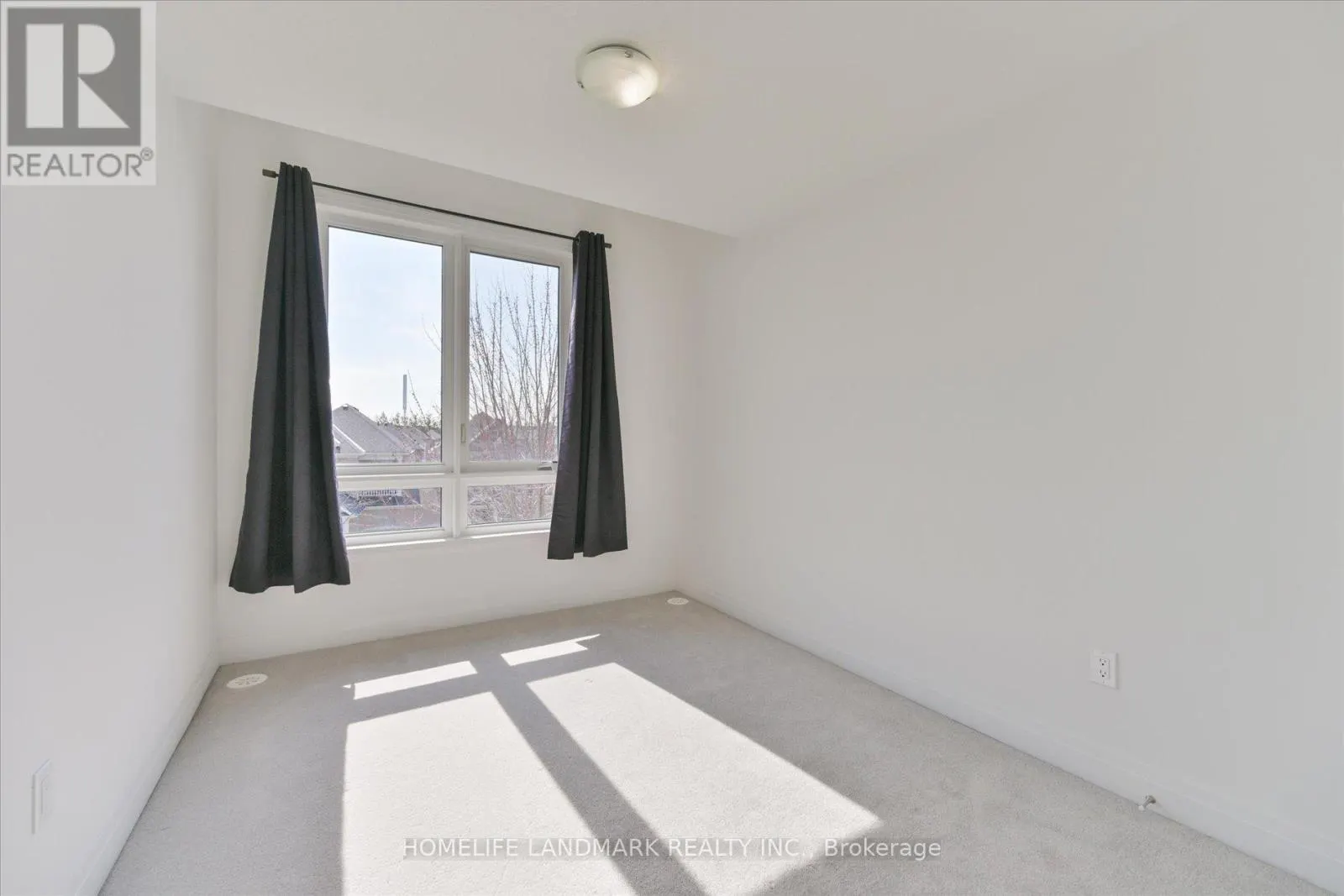 34 CAROLE BELL WAY