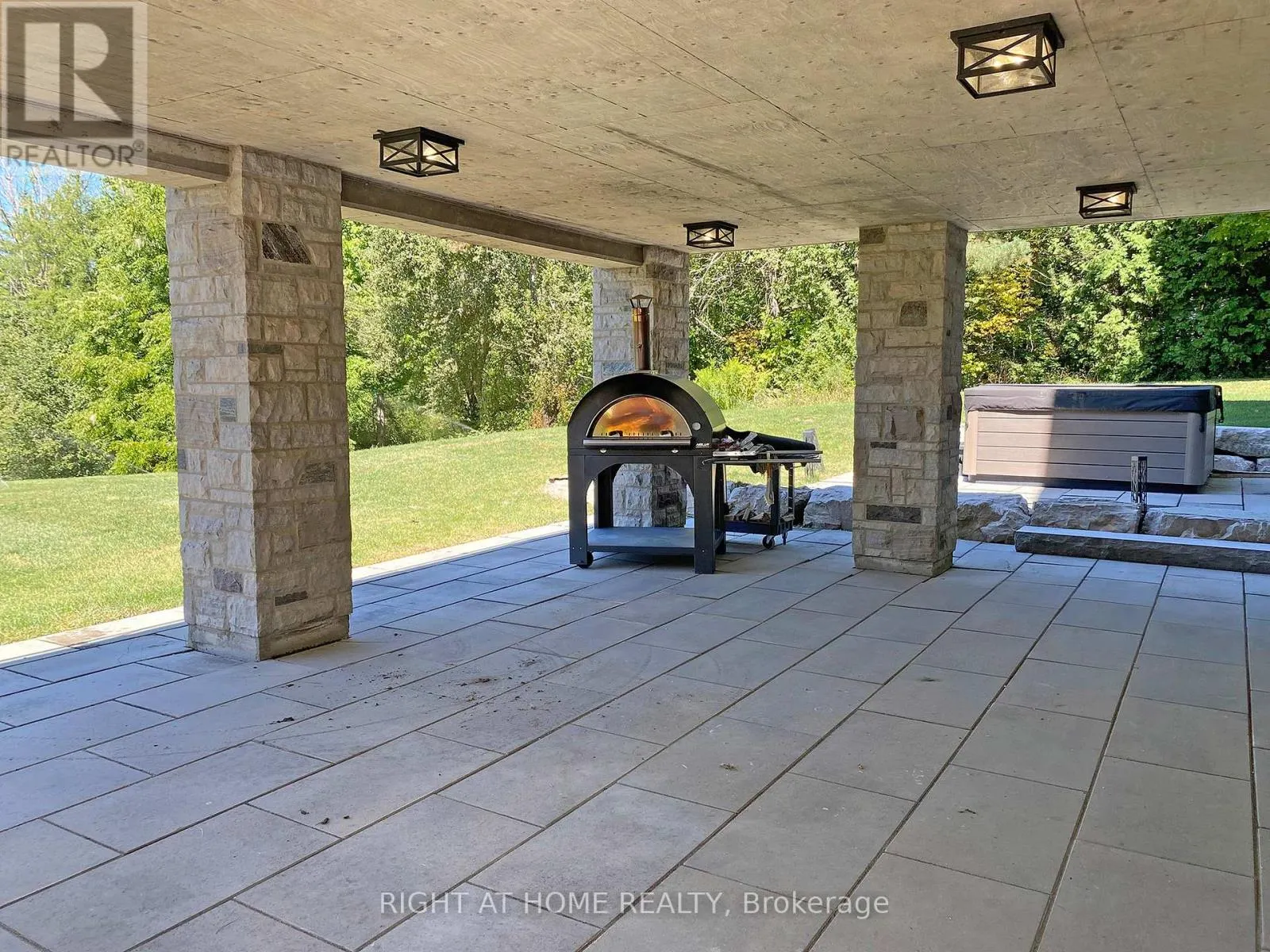 15670 10TH CONCESSION ROAD