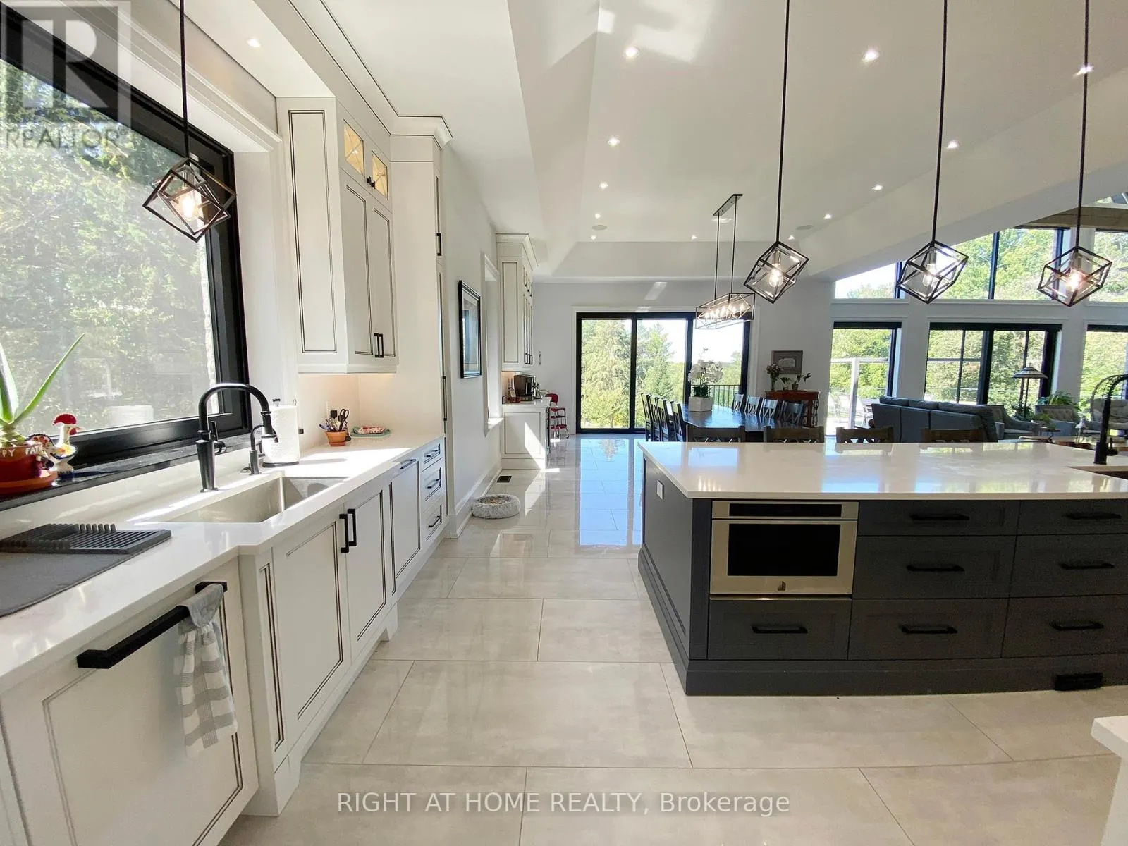 15670 10TH CONCESSION ROAD