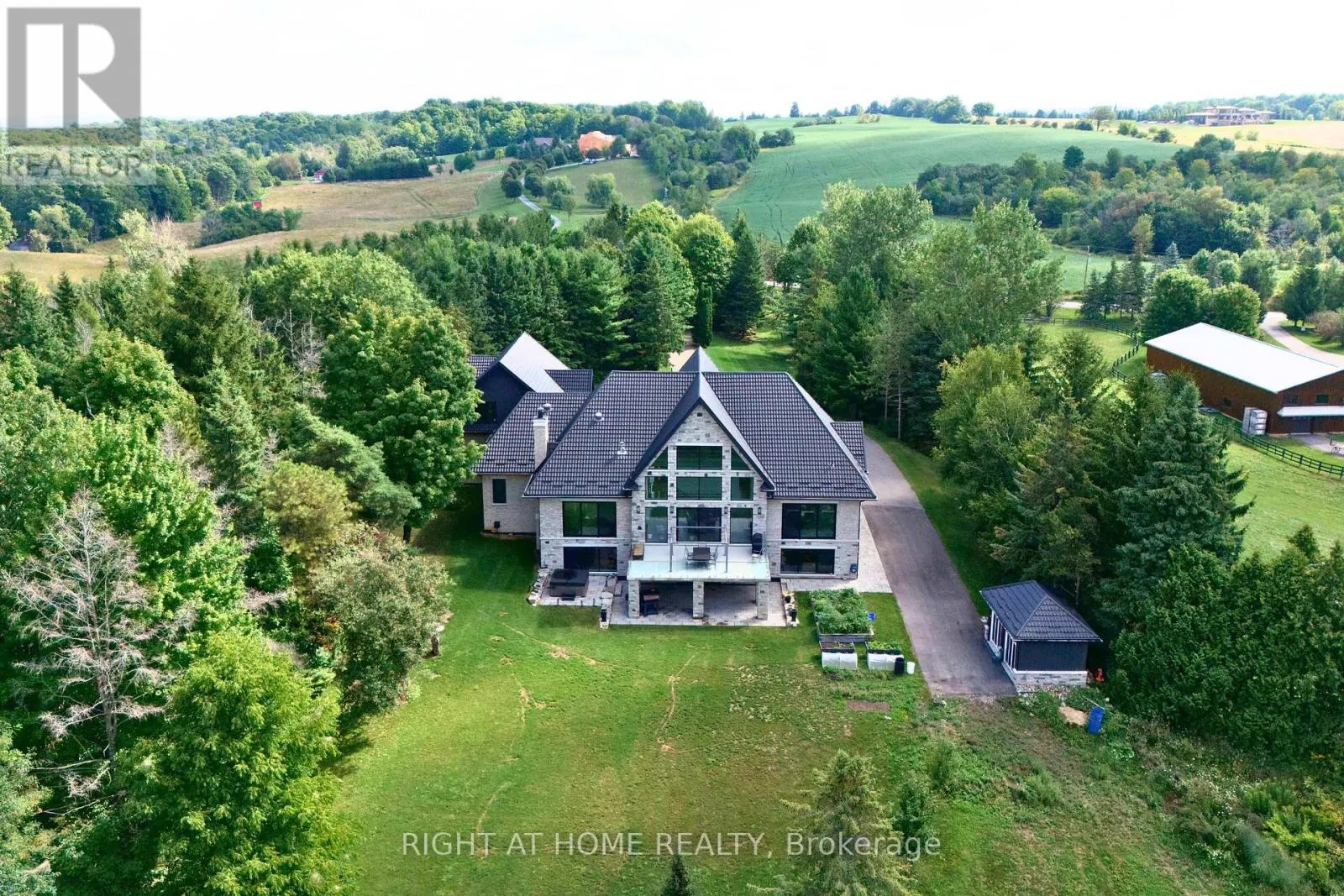 15670 10TH CONCESSION ROAD