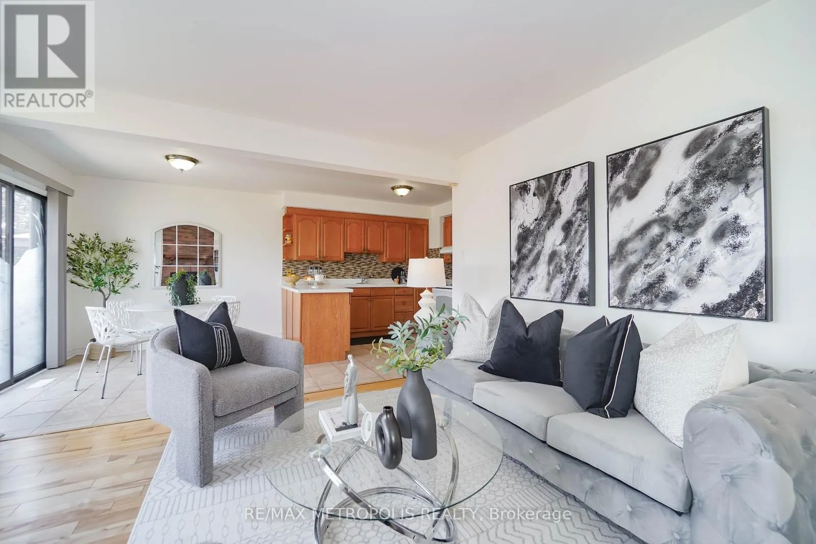 40 LAVRON COURT