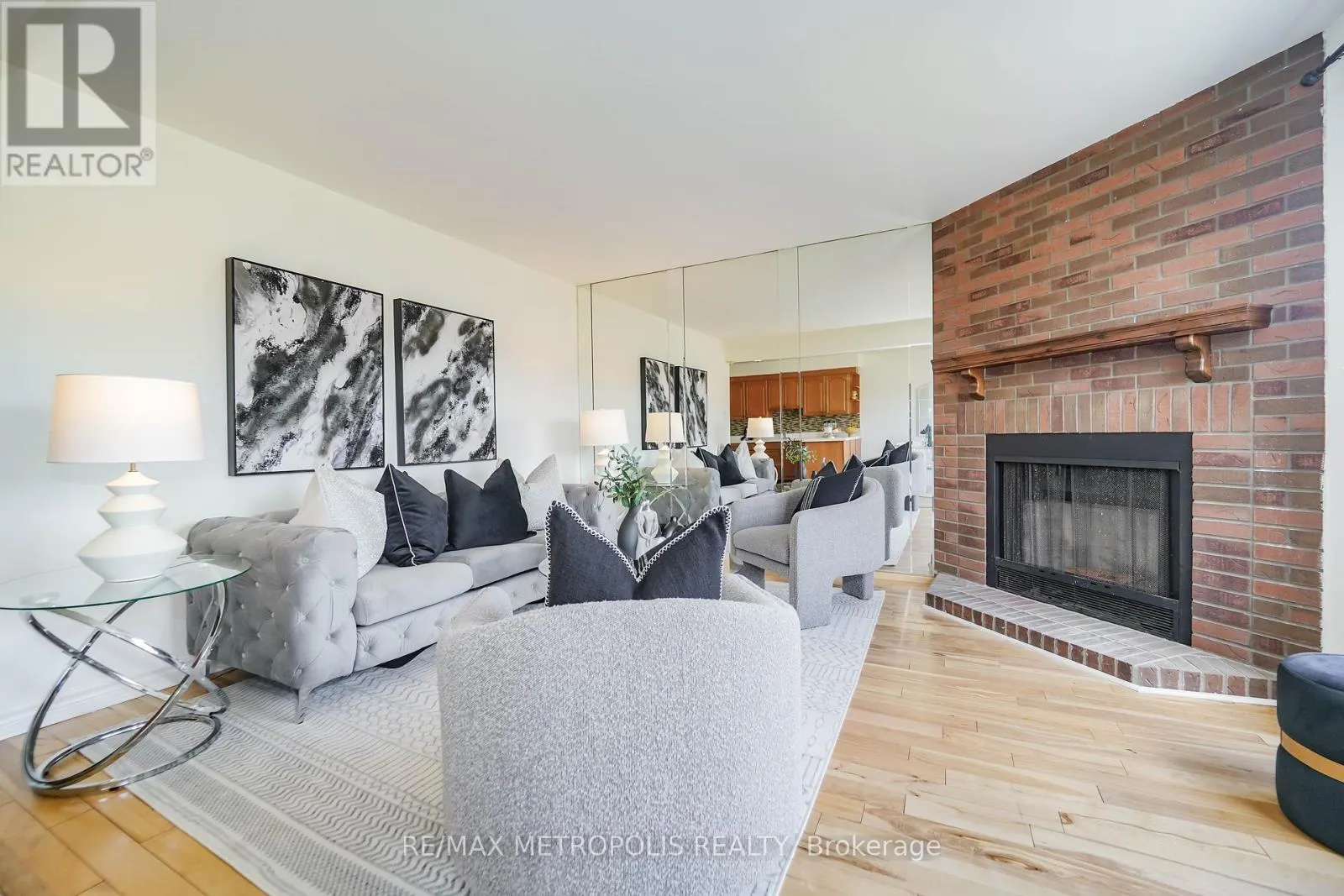 40 LAVRON COURT