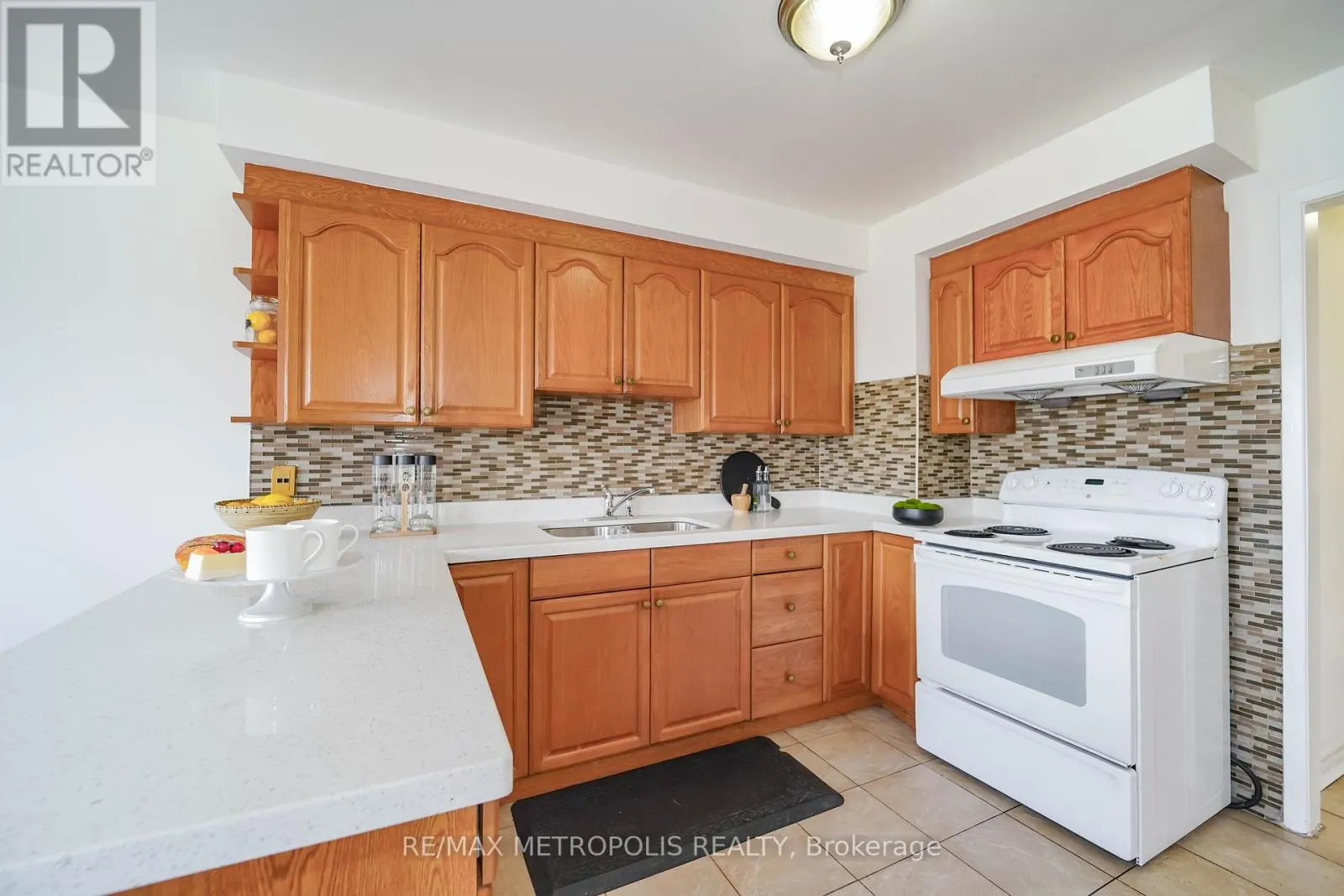 40 LAVRON COURT