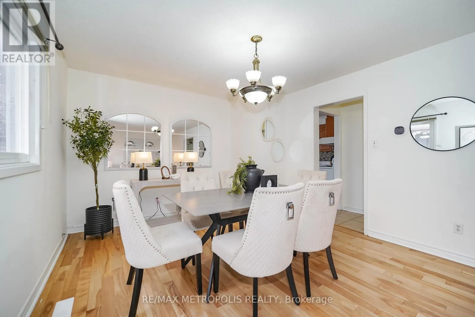 40 LAVRON COURT