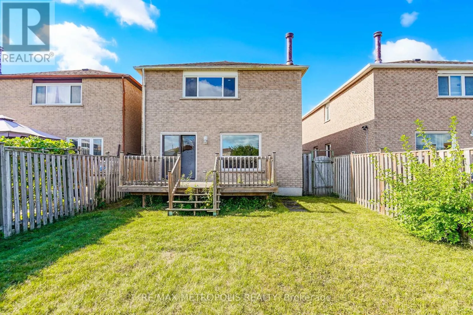 40 LAVRON COURT