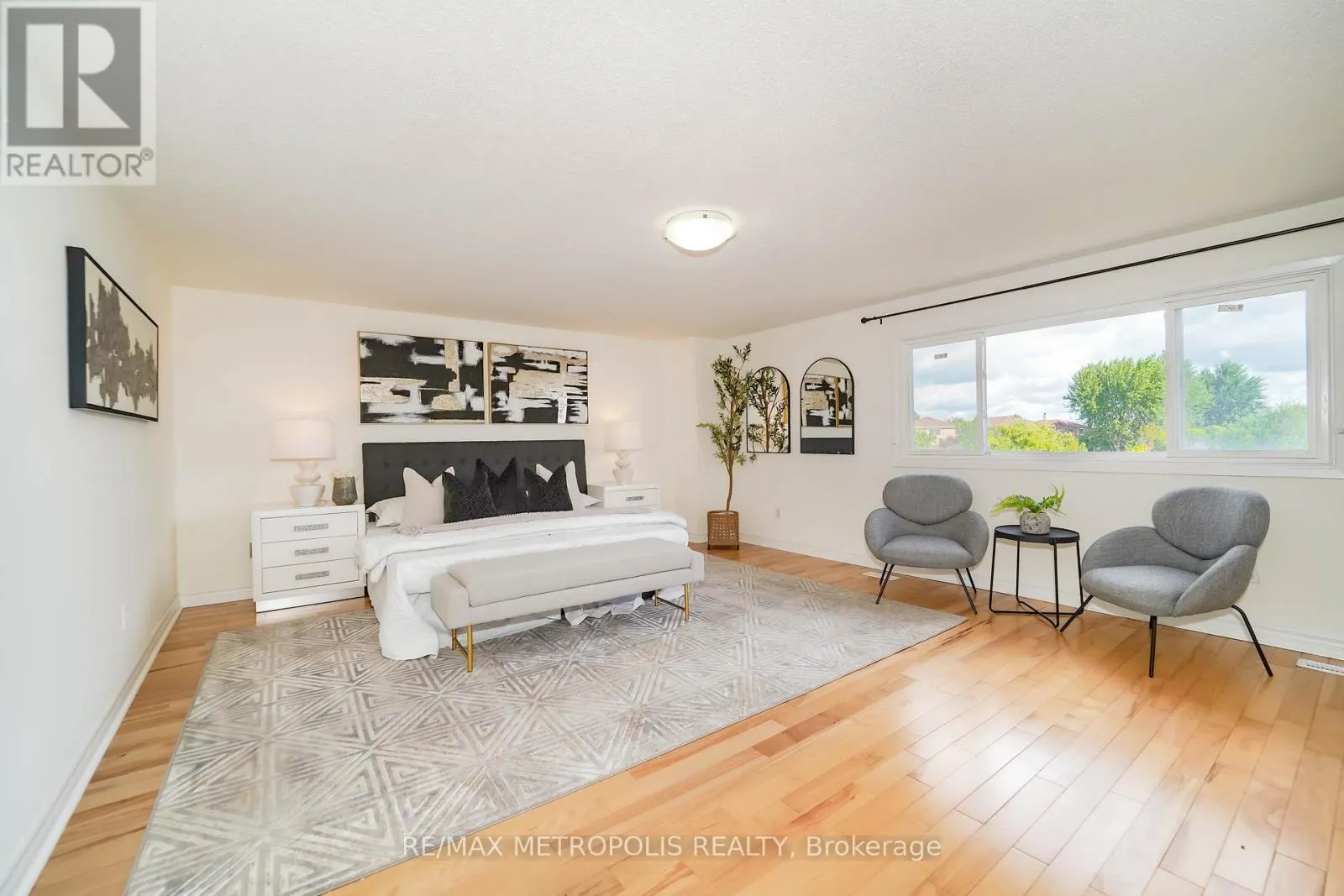 40 LAVRON COURT