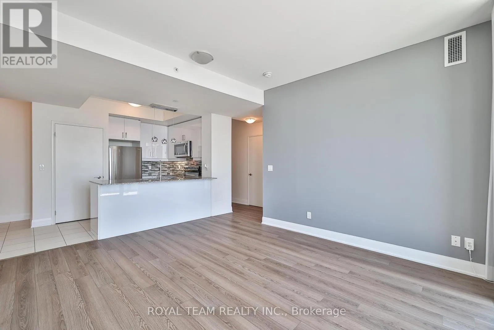 3405 - 2900 HIGHWAY 7
