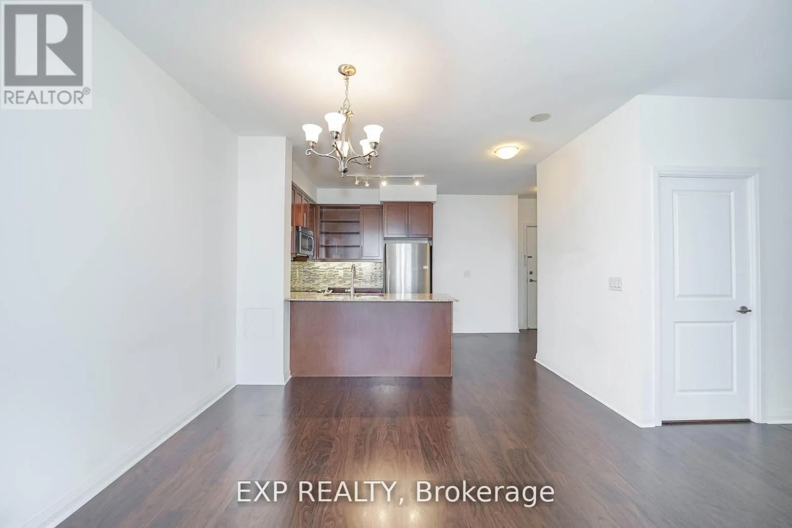 1011 - 55 ONEIDA CRESCENT