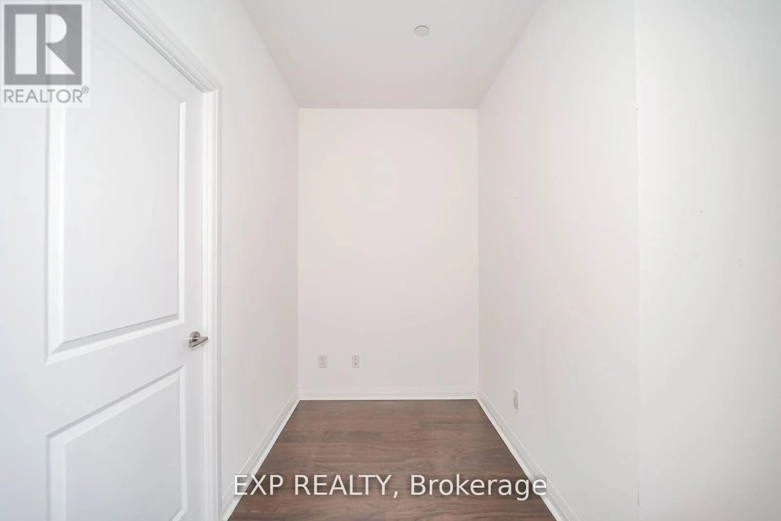 1011 - 55 ONEIDA CRESCENT
