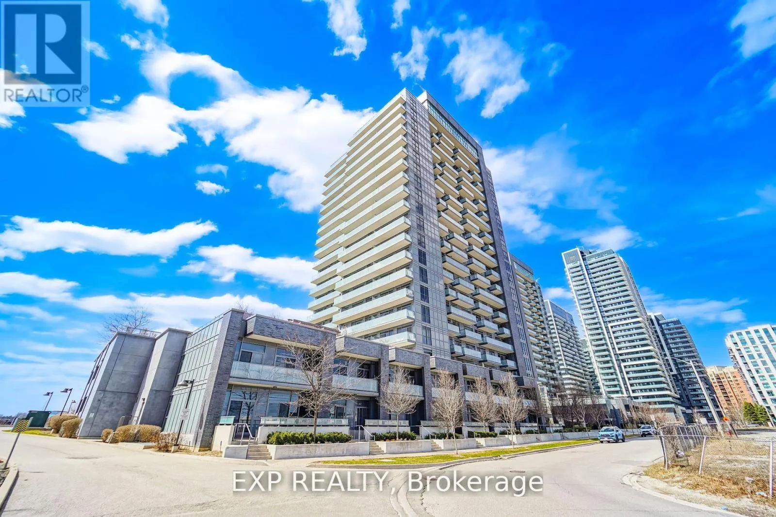 1011 - 55 ONEIDA CRESCENT
