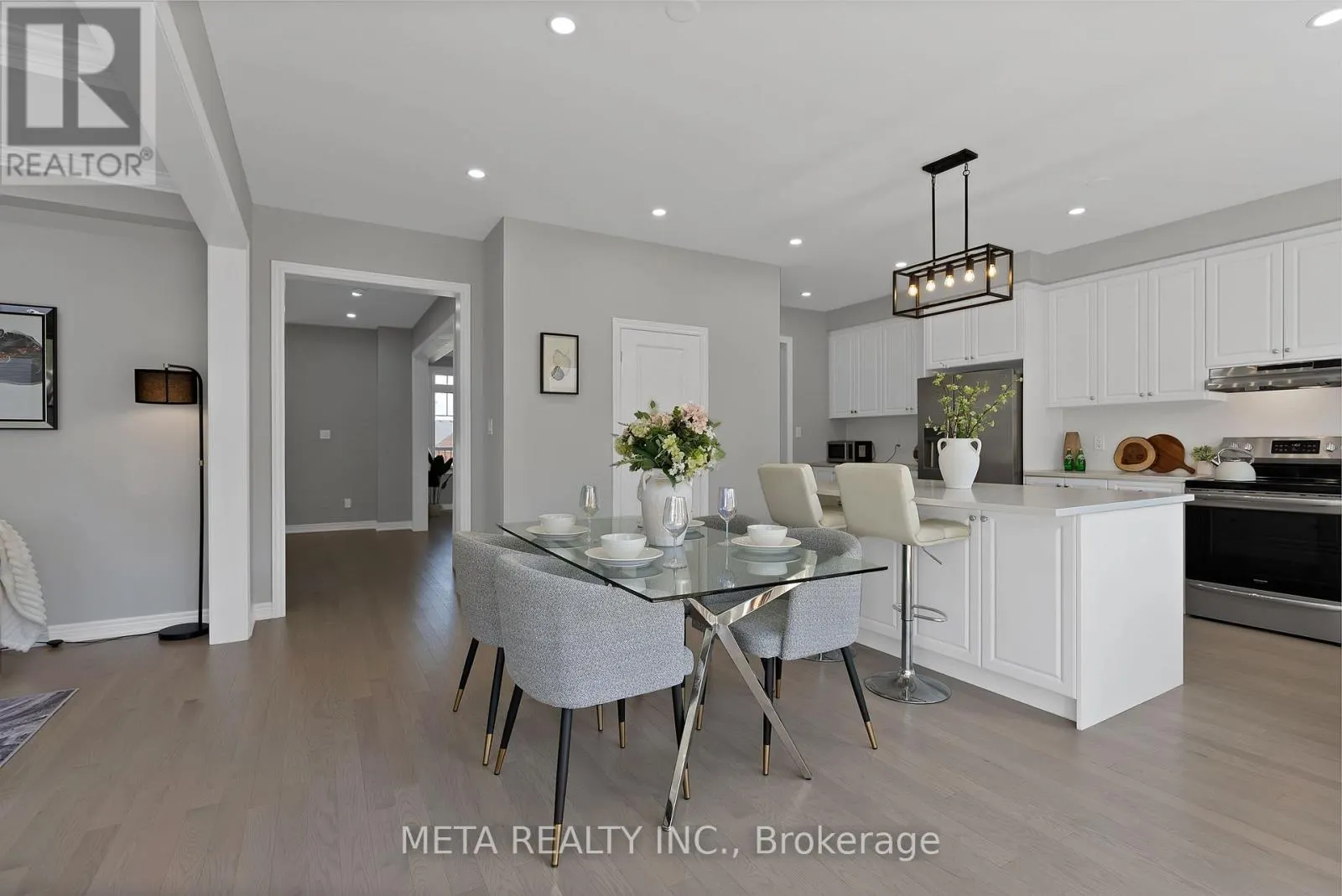15 FAIMIRA AVENUE
