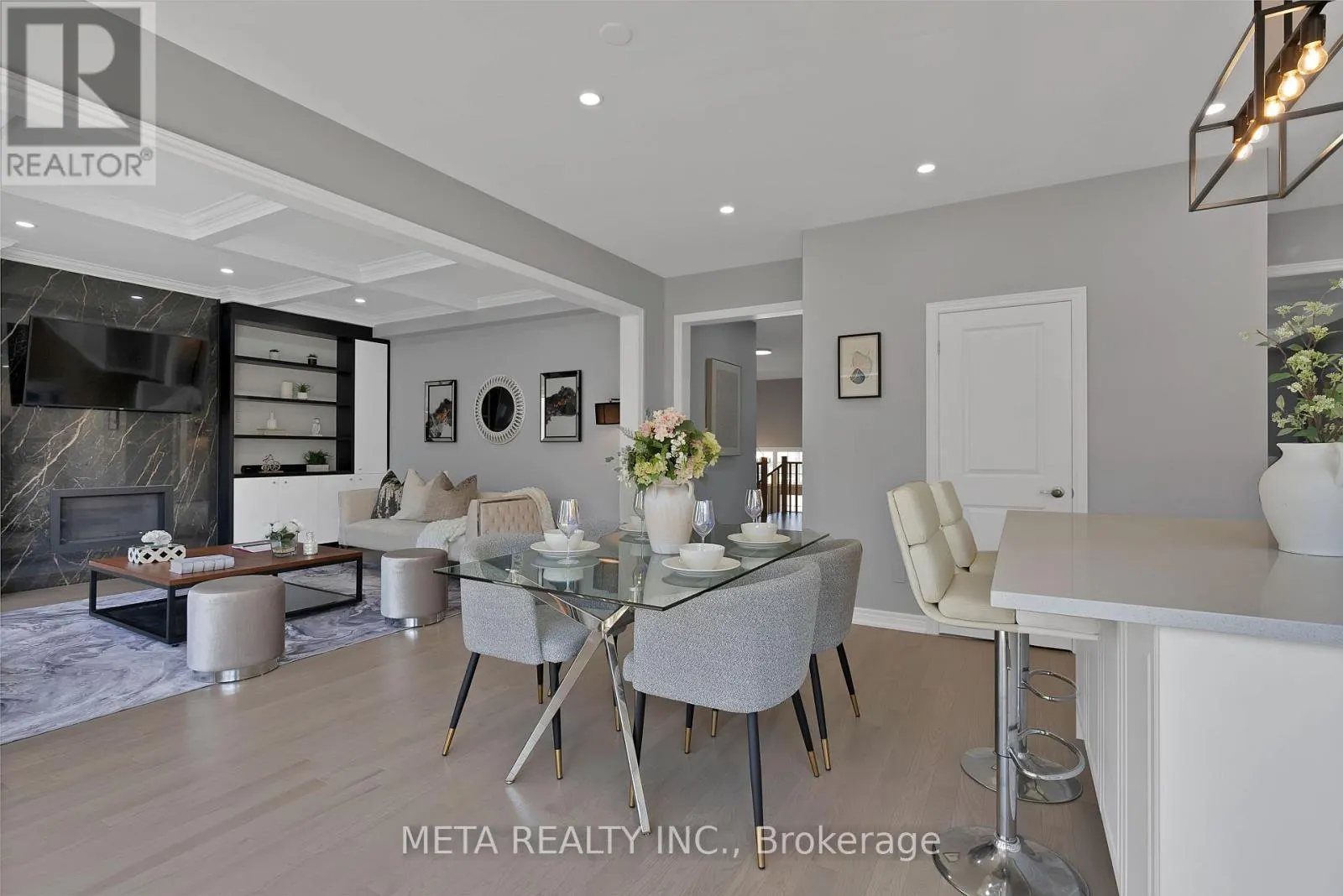 15 FAIMIRA AVENUE