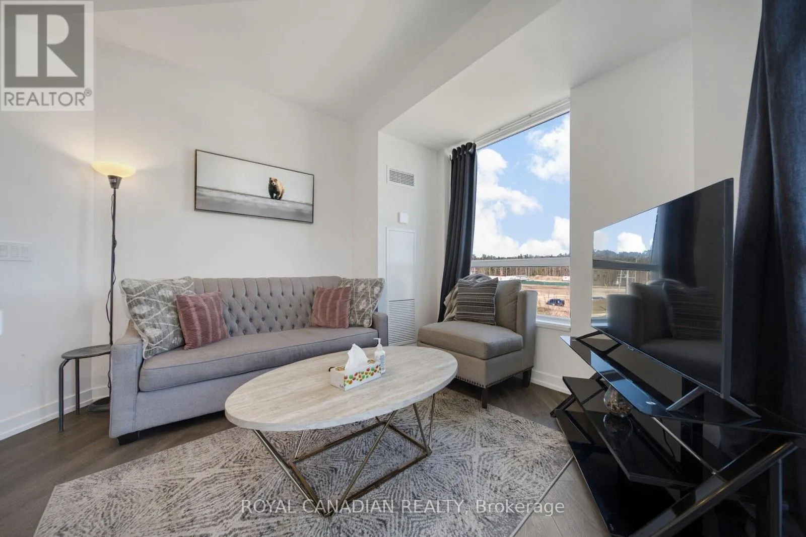 352 - 415 SEA RAY AVENUE