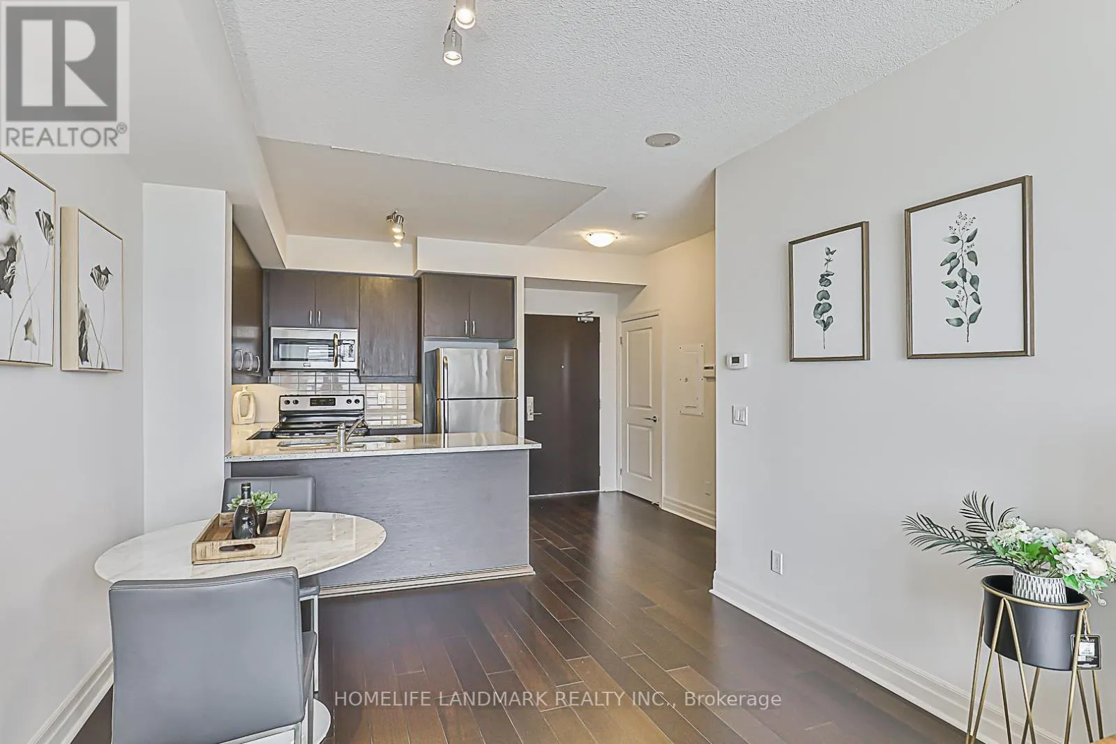 1102 - 8110 BIRCHMOUNT ROAD