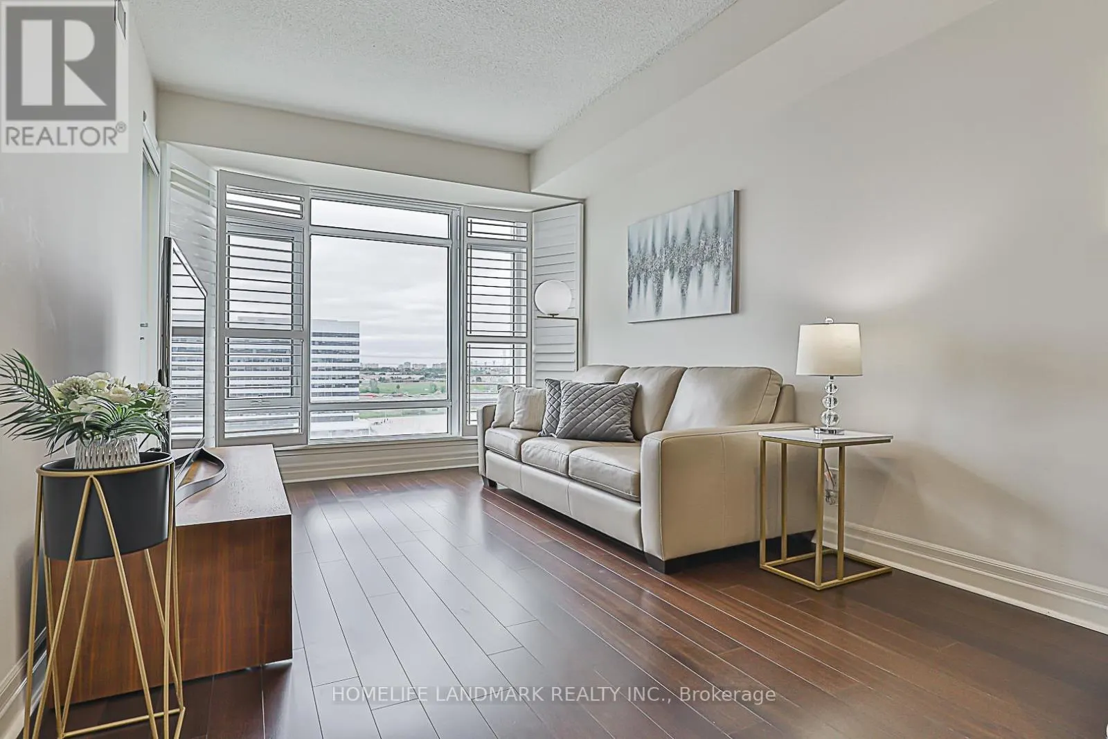 1102 - 8110 BIRCHMOUNT ROAD