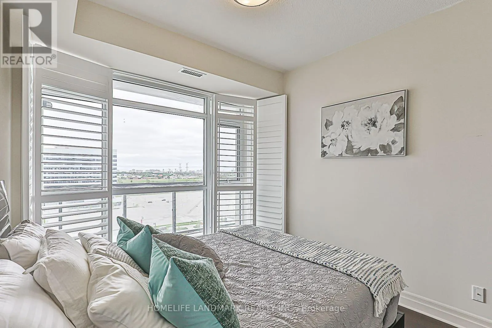 1102 - 8110 BIRCHMOUNT ROAD