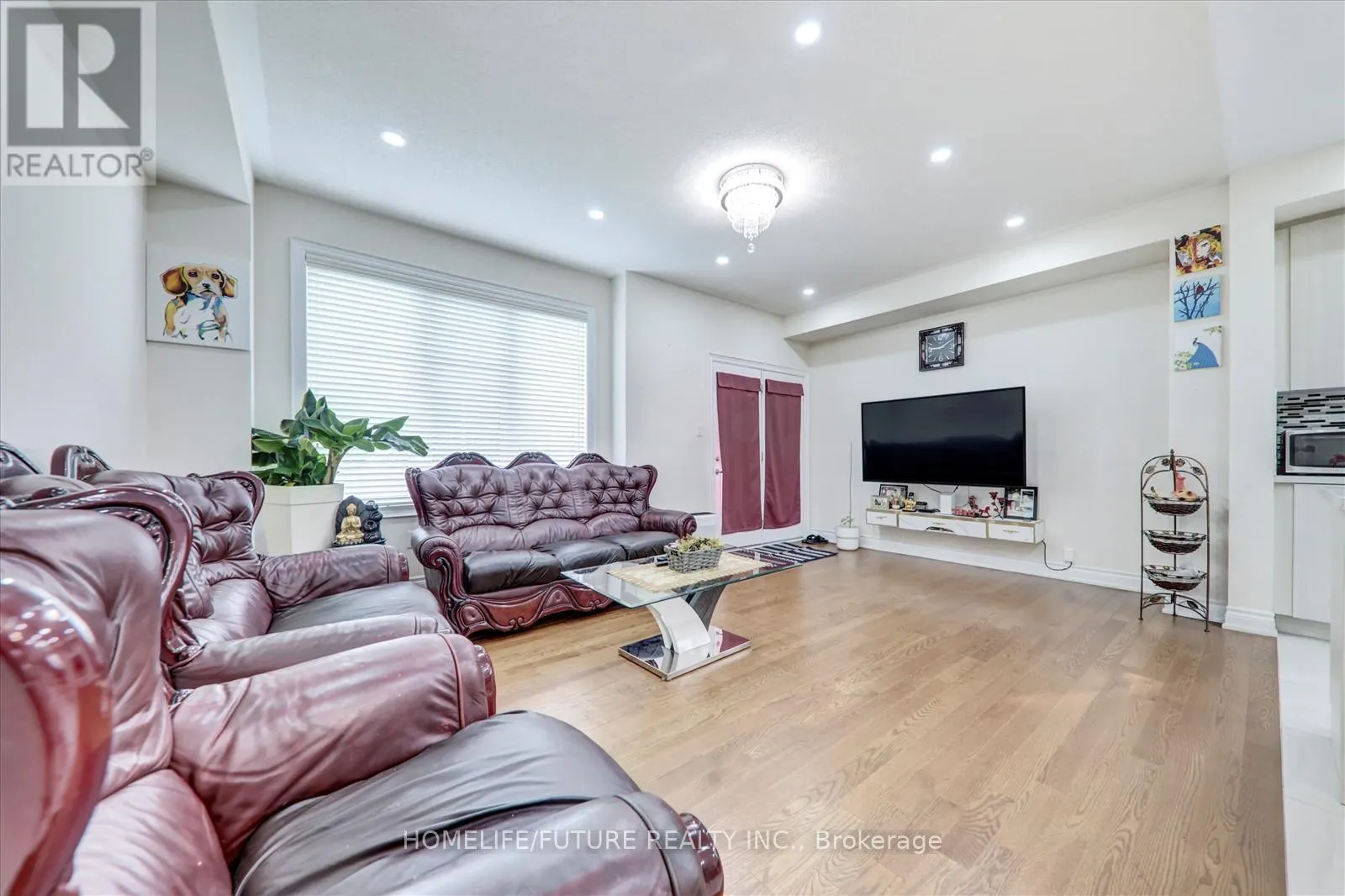 12 RYLER WAY