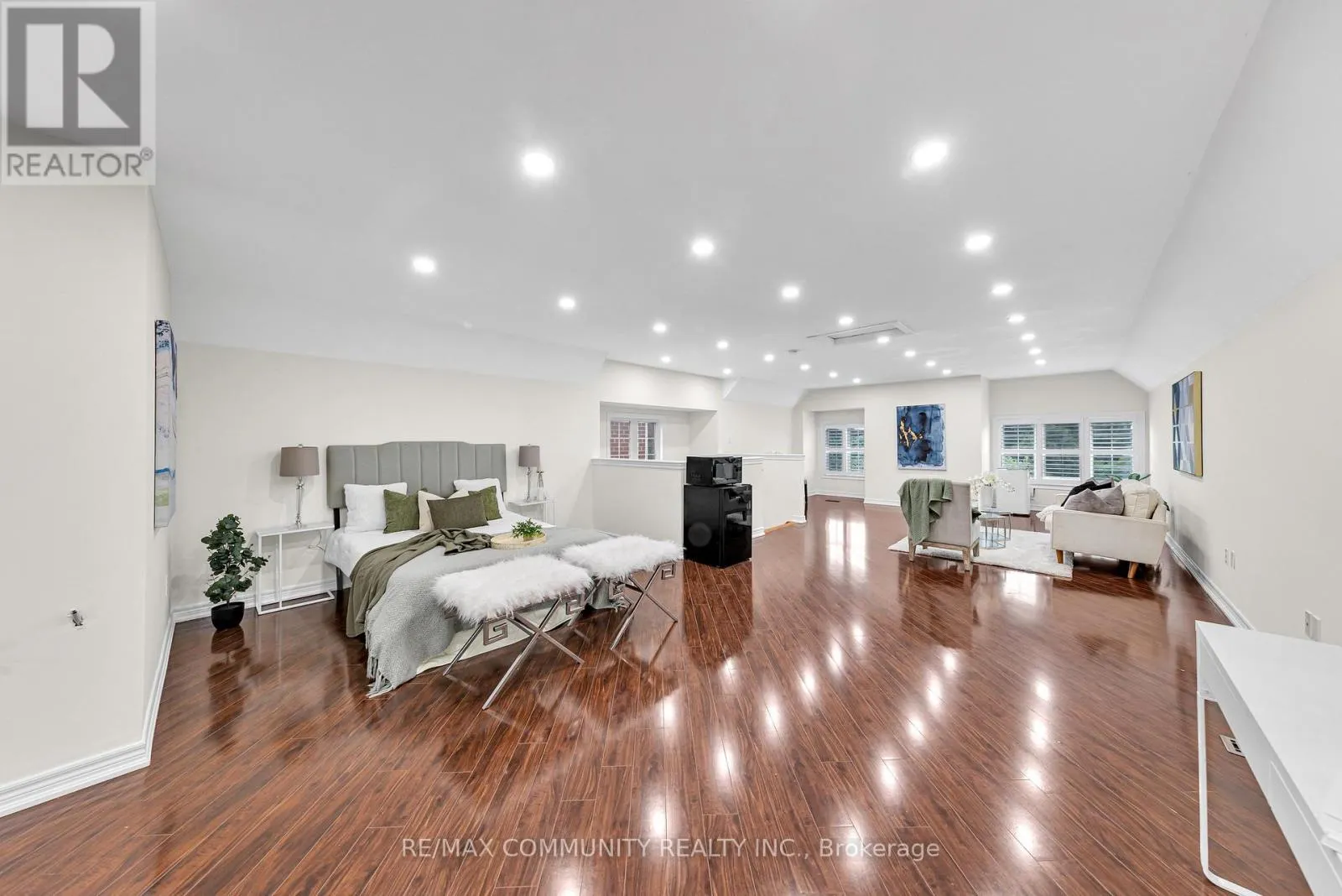 17 ROUGE BANK DRIVE