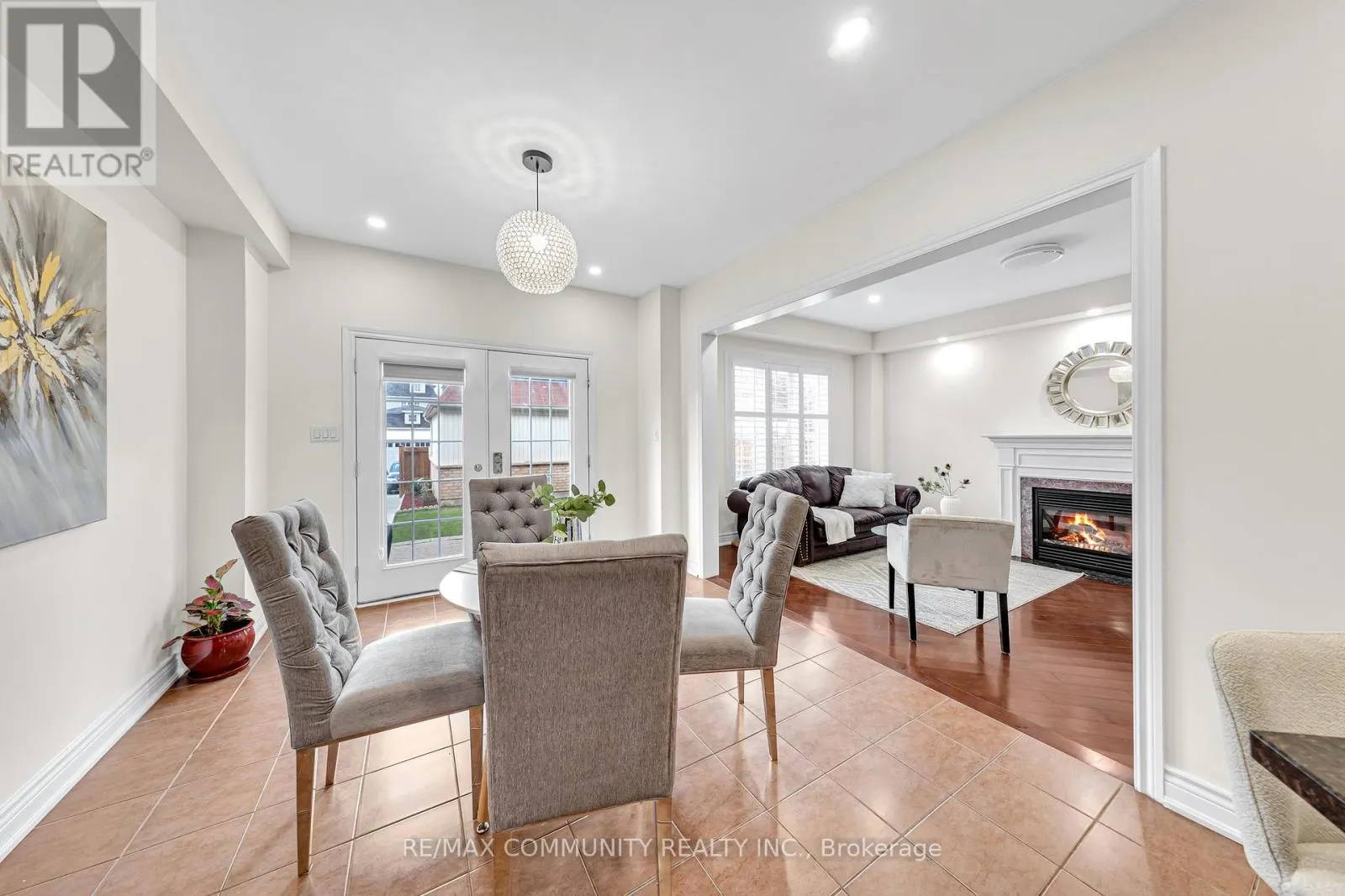 17 ROUGE BANK DRIVE