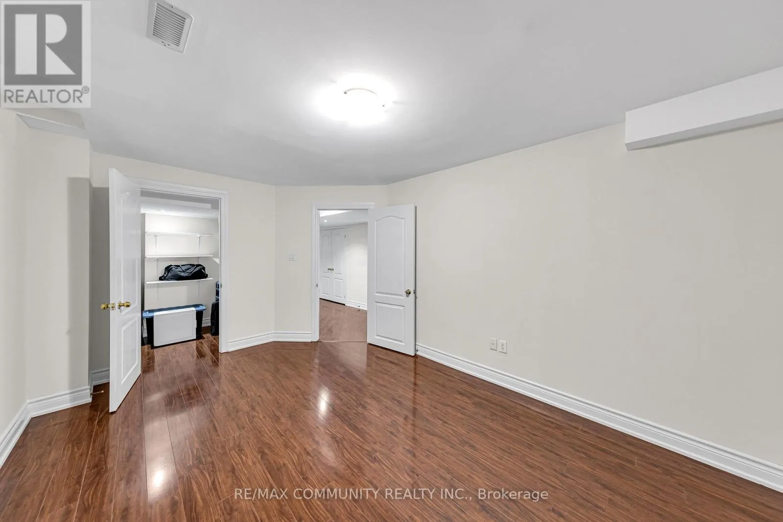 17 ROUGE BANK DRIVE
