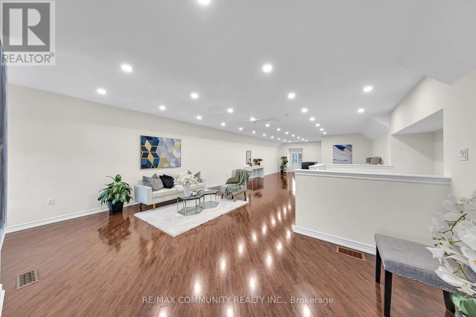 17 ROUGE BANK DRIVE