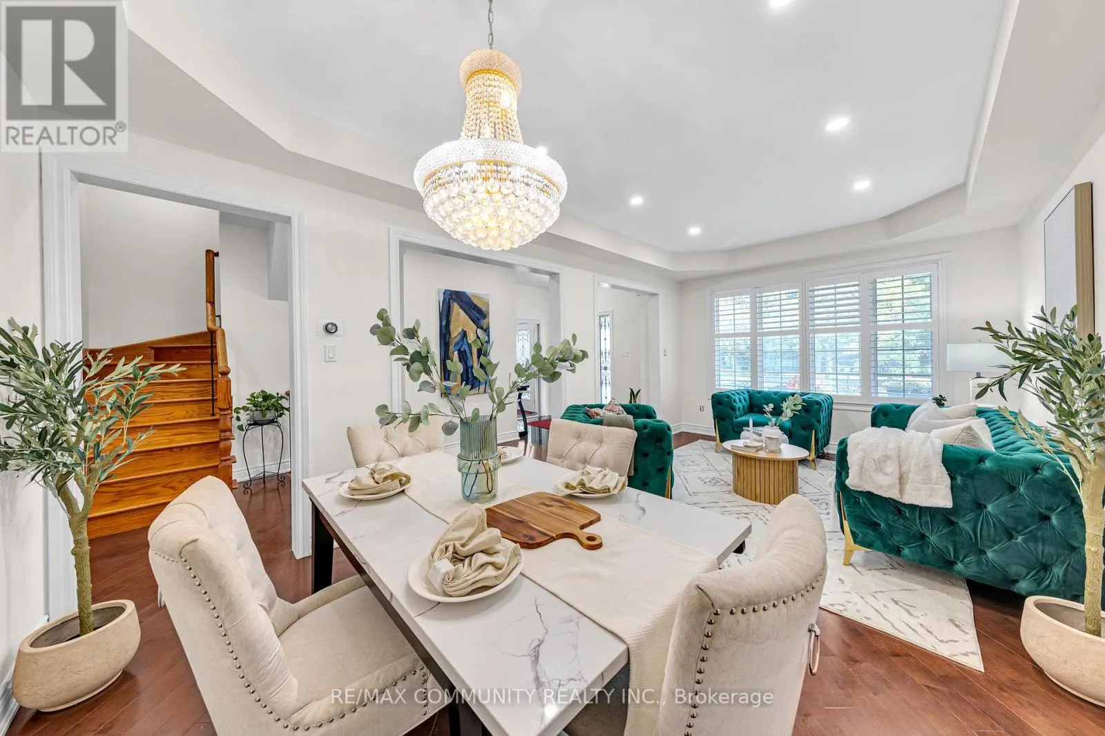 17 ROUGE BANK DRIVE