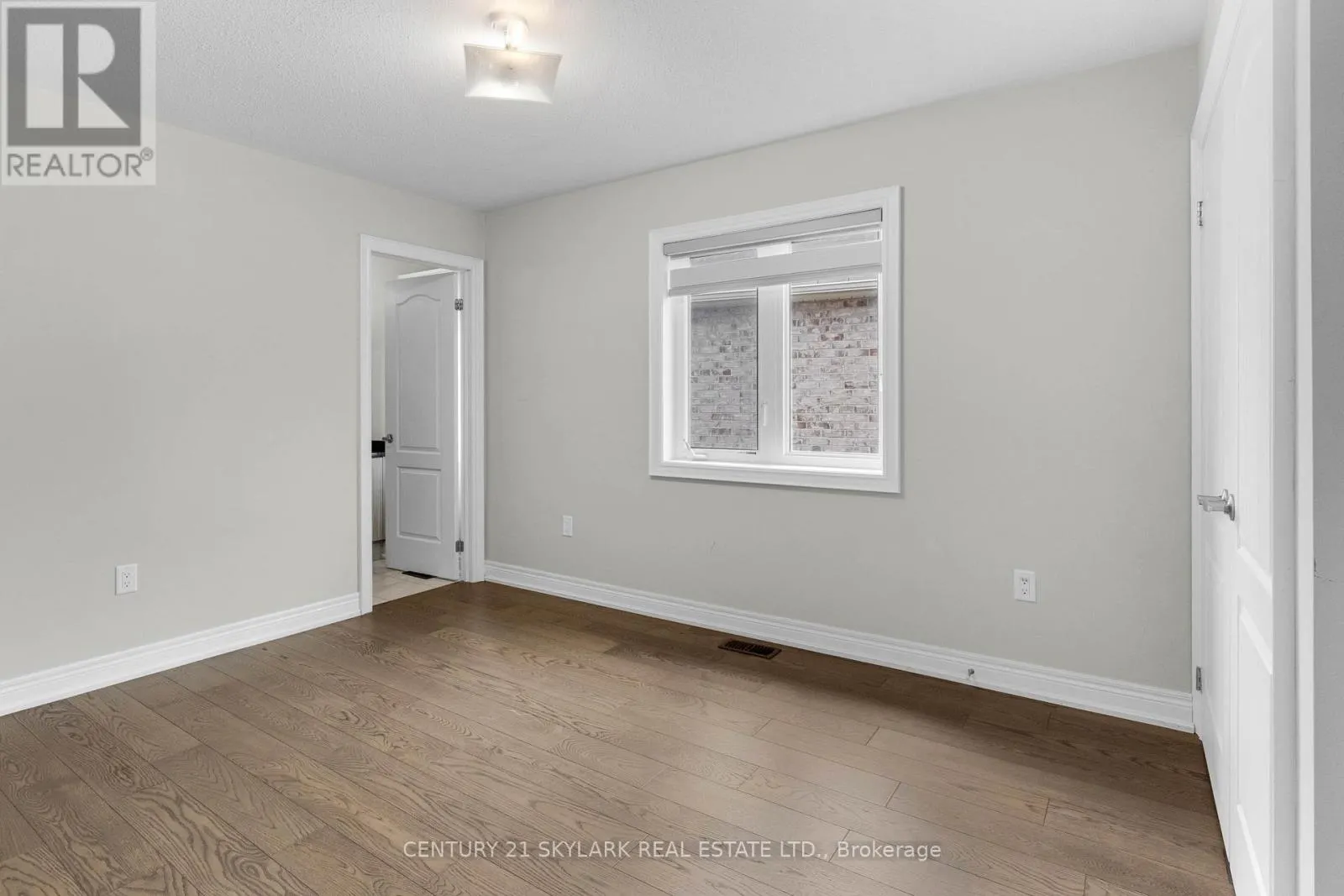 106 MCDONNELL CRESCENT