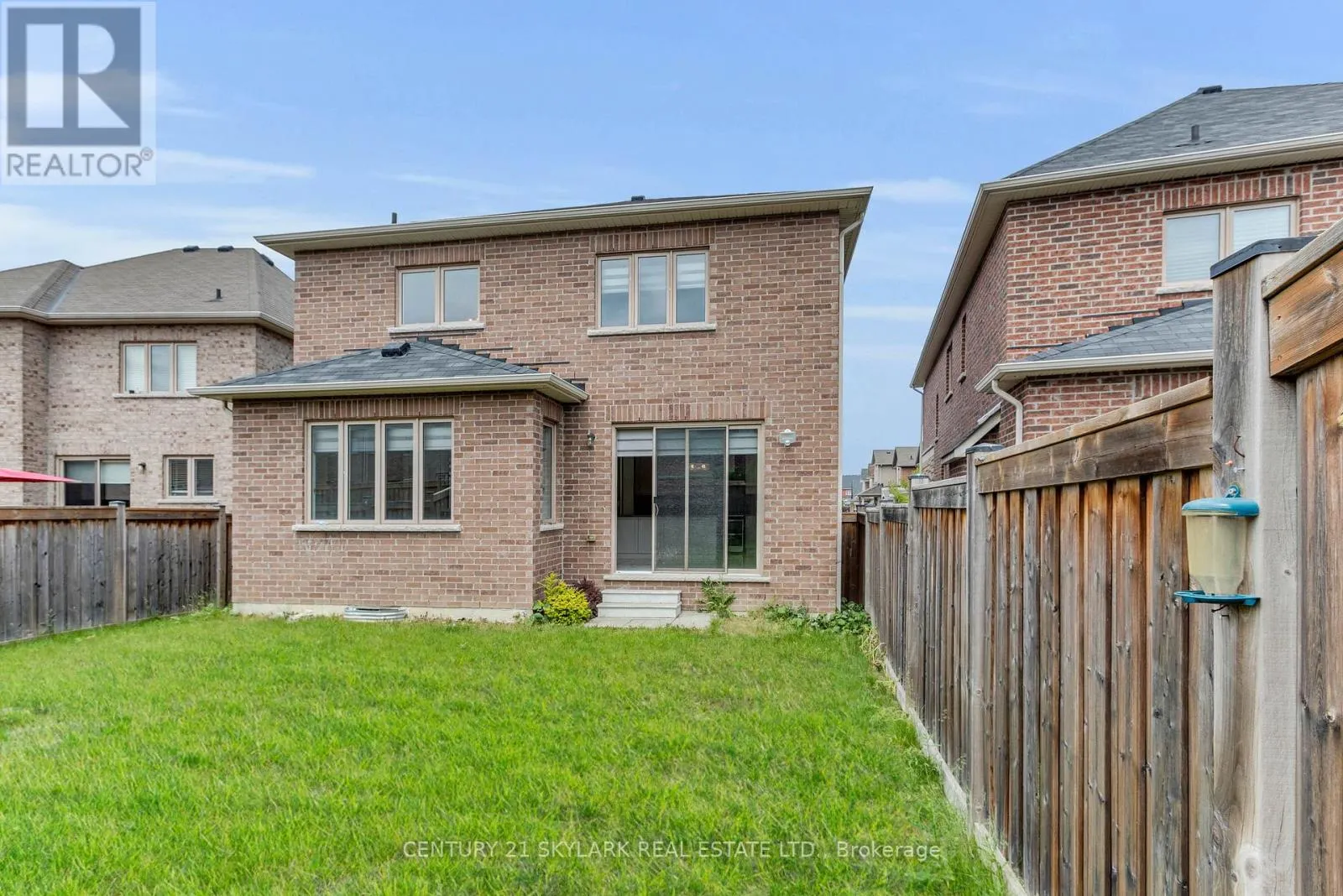 106 MCDONNELL CRESCENT