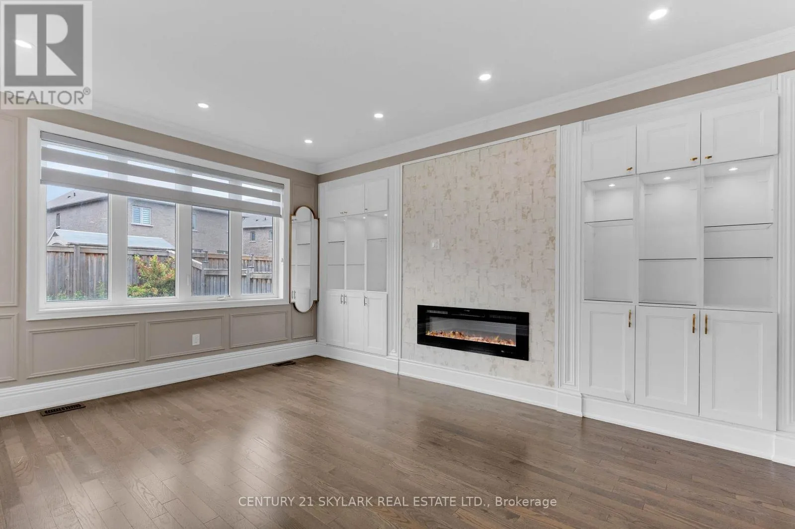 106 MCDONNELL CRESCENT