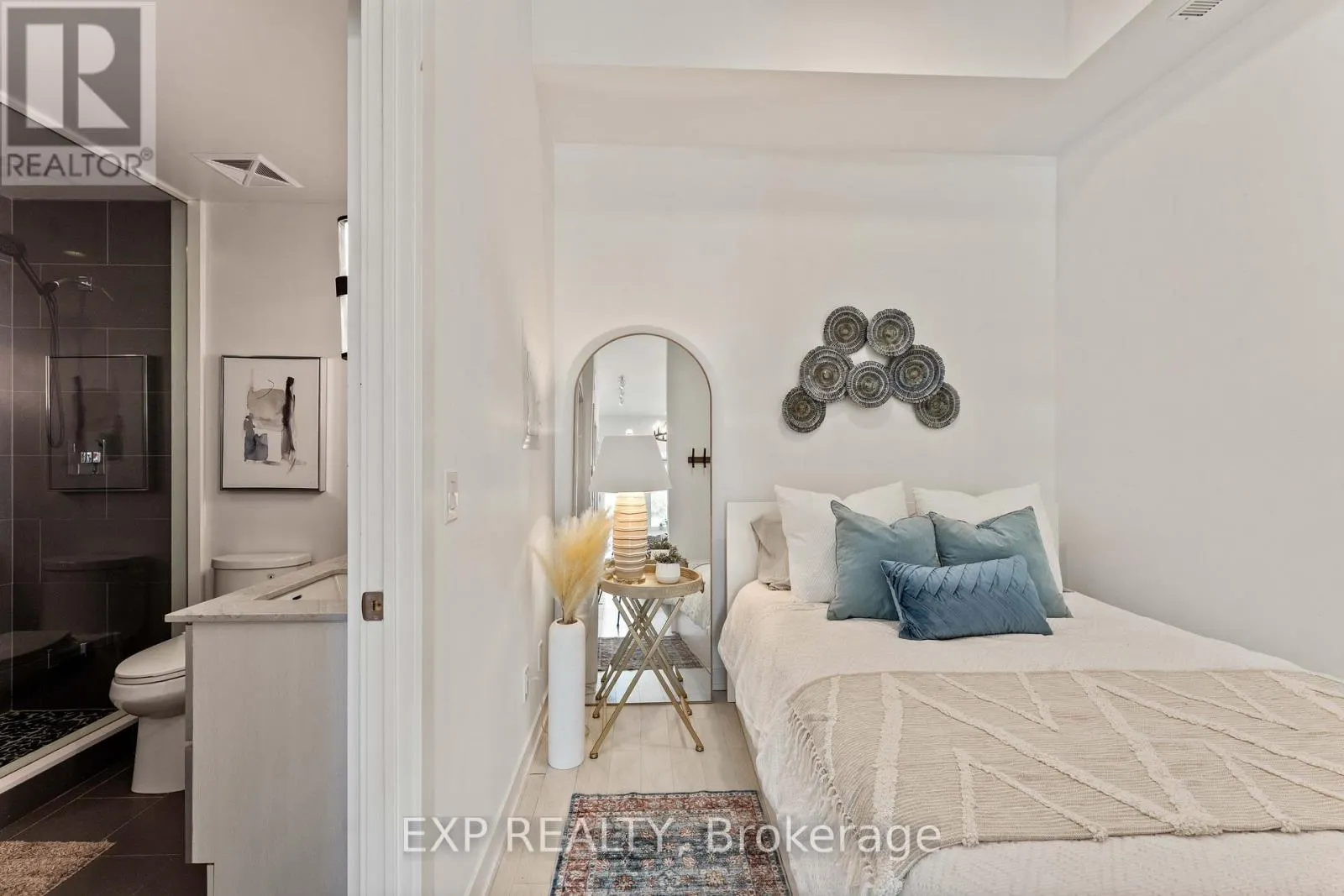 31 - 247 BROWARD WAY, #31
