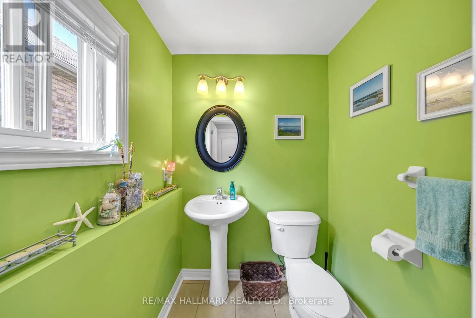 22 CARNESS CRESCENT