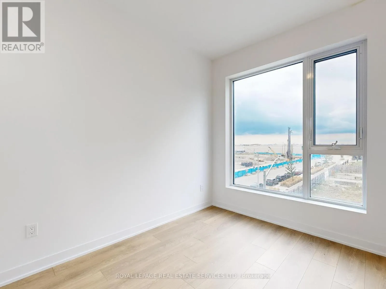 314 - 474 CALDARI ROAD