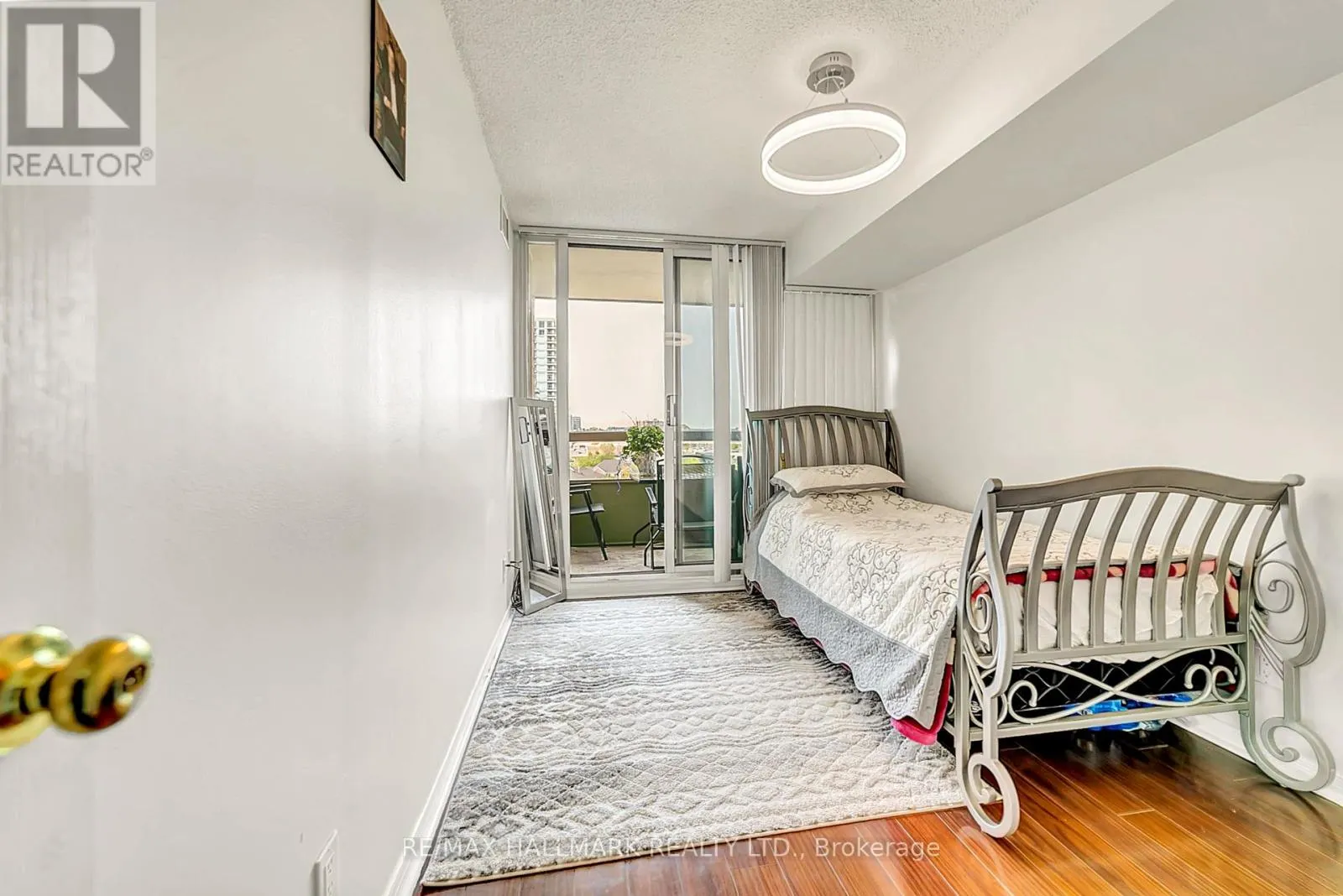 615 - 29 NORTHERN HTS DRIVE N